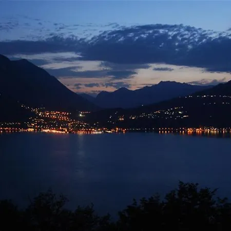 Vista D'oro Lägenhet *
